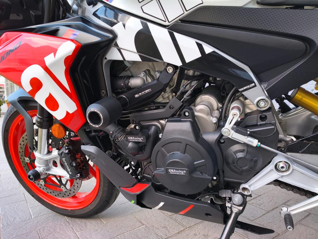 Aprilia Tuono 660 Factory