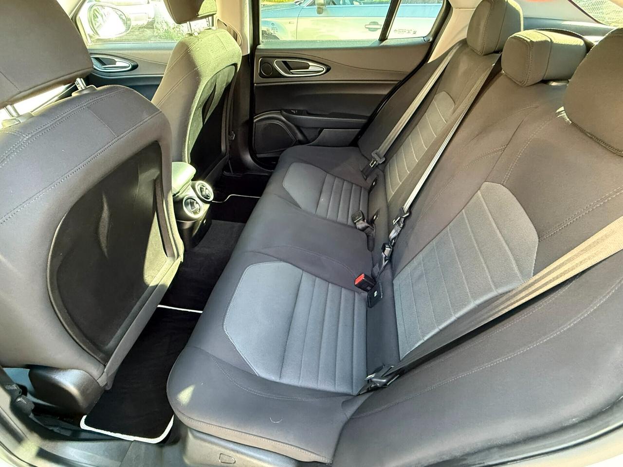 Alfa Romeo Giulia 2.2 Turbodiesel 150 CV AT8 Super