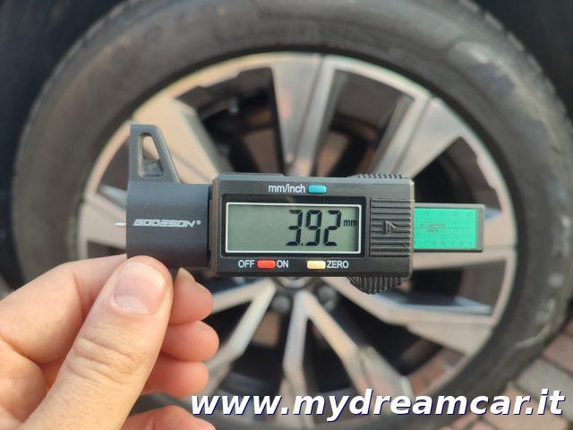 VOLVO V90 Cross Country B4 (d) AWD 197CV Geartronic Business Pro