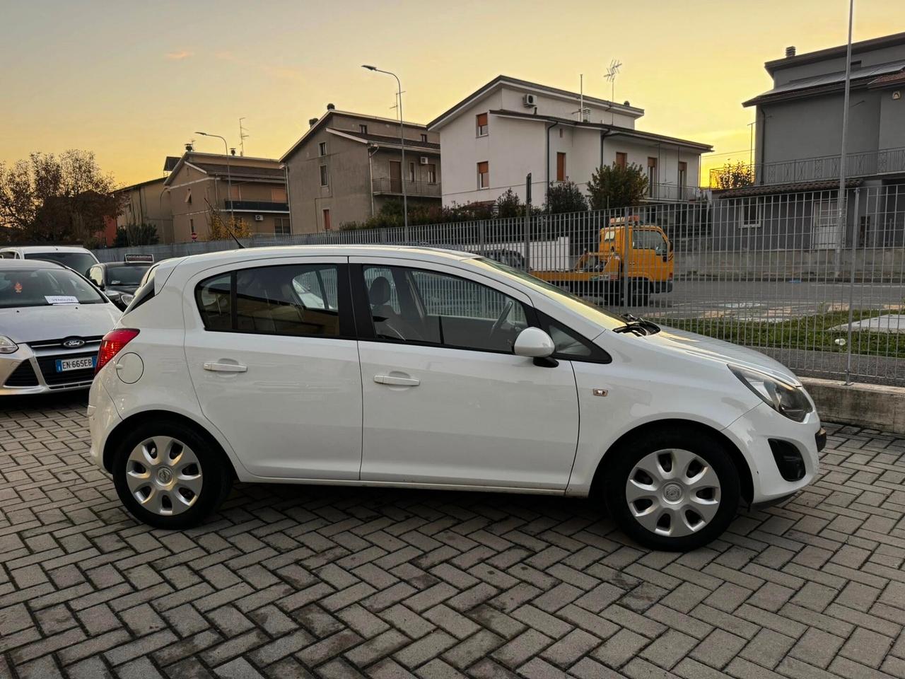 Opel Corsa 1.2 85CV 5 porte GPL-TECH Edition