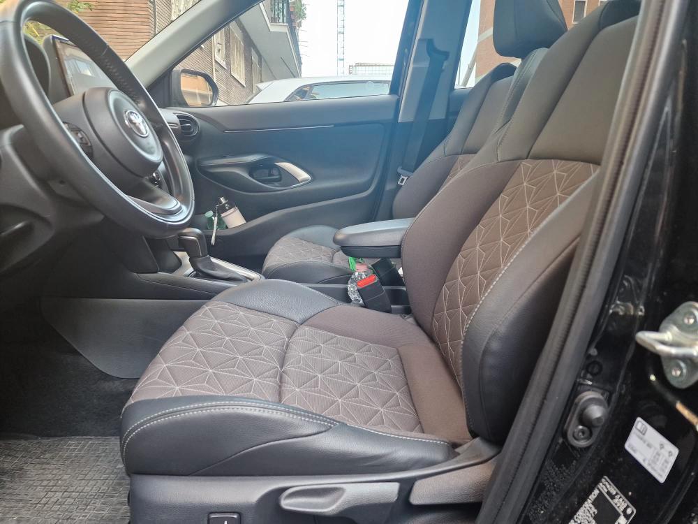 Toyota Yaris Cross 1.5h Lounge fwd 116cv e-cvt