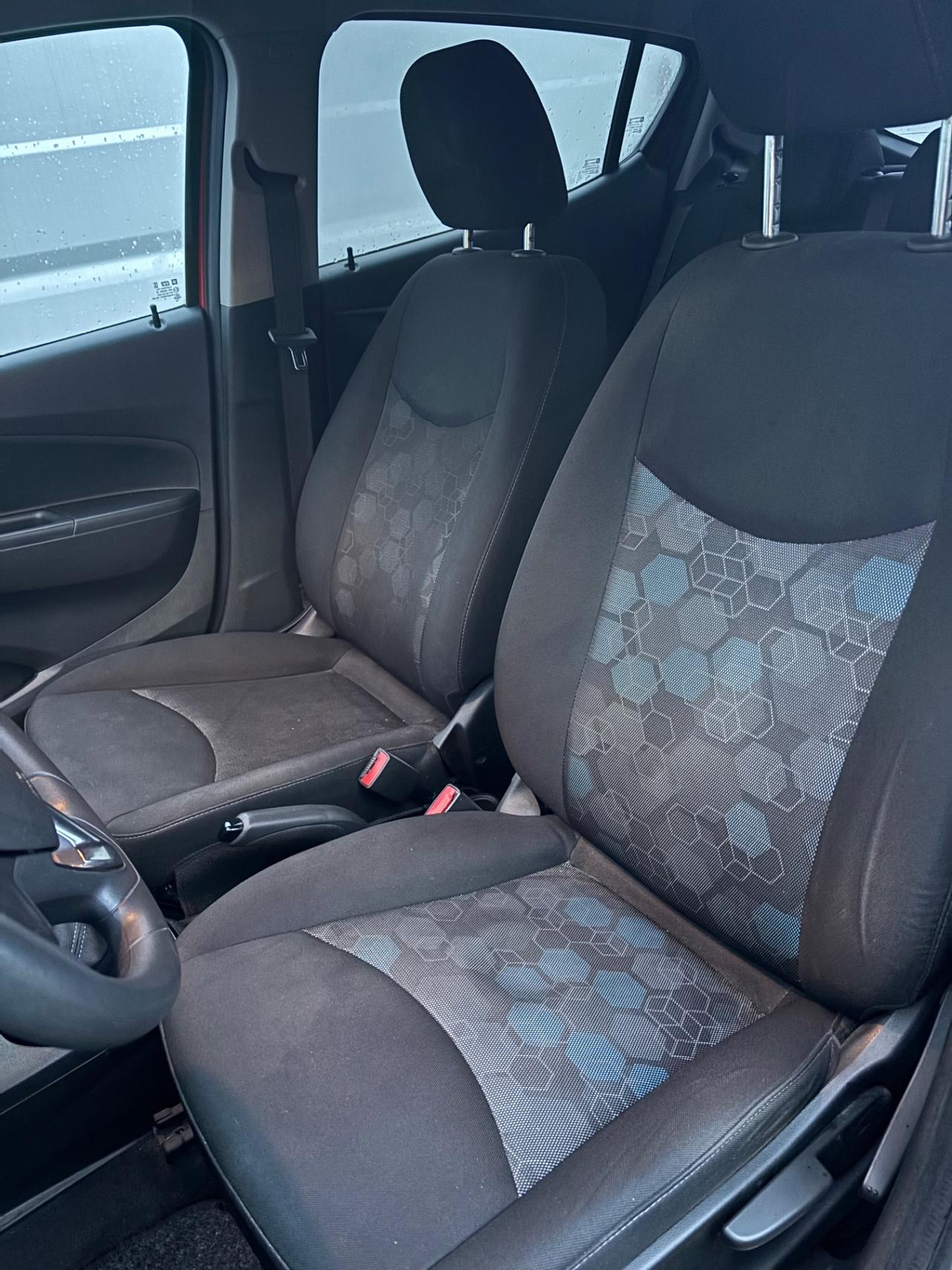 Opel Karl Rocks 1.0 73 CV GPL