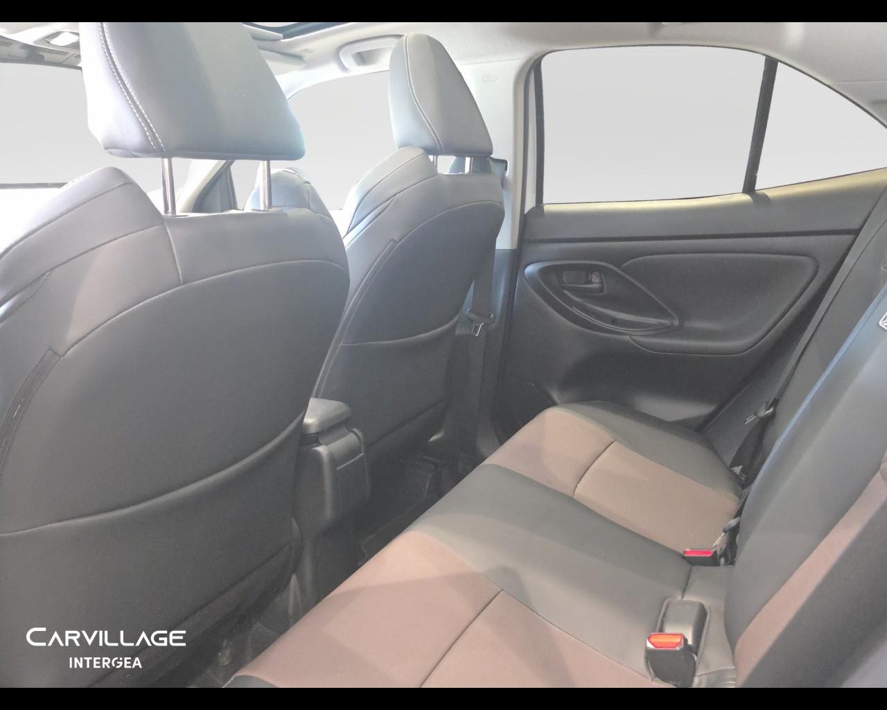 TOYOTA Yaris Cross 1.5h Lounge fwd 130cv e-cvt