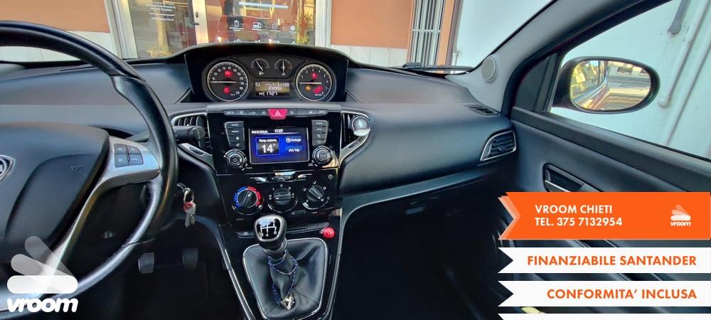 LANCIA Ypsilon 3ª serie 1.2 69 CV 5 porte Plat...