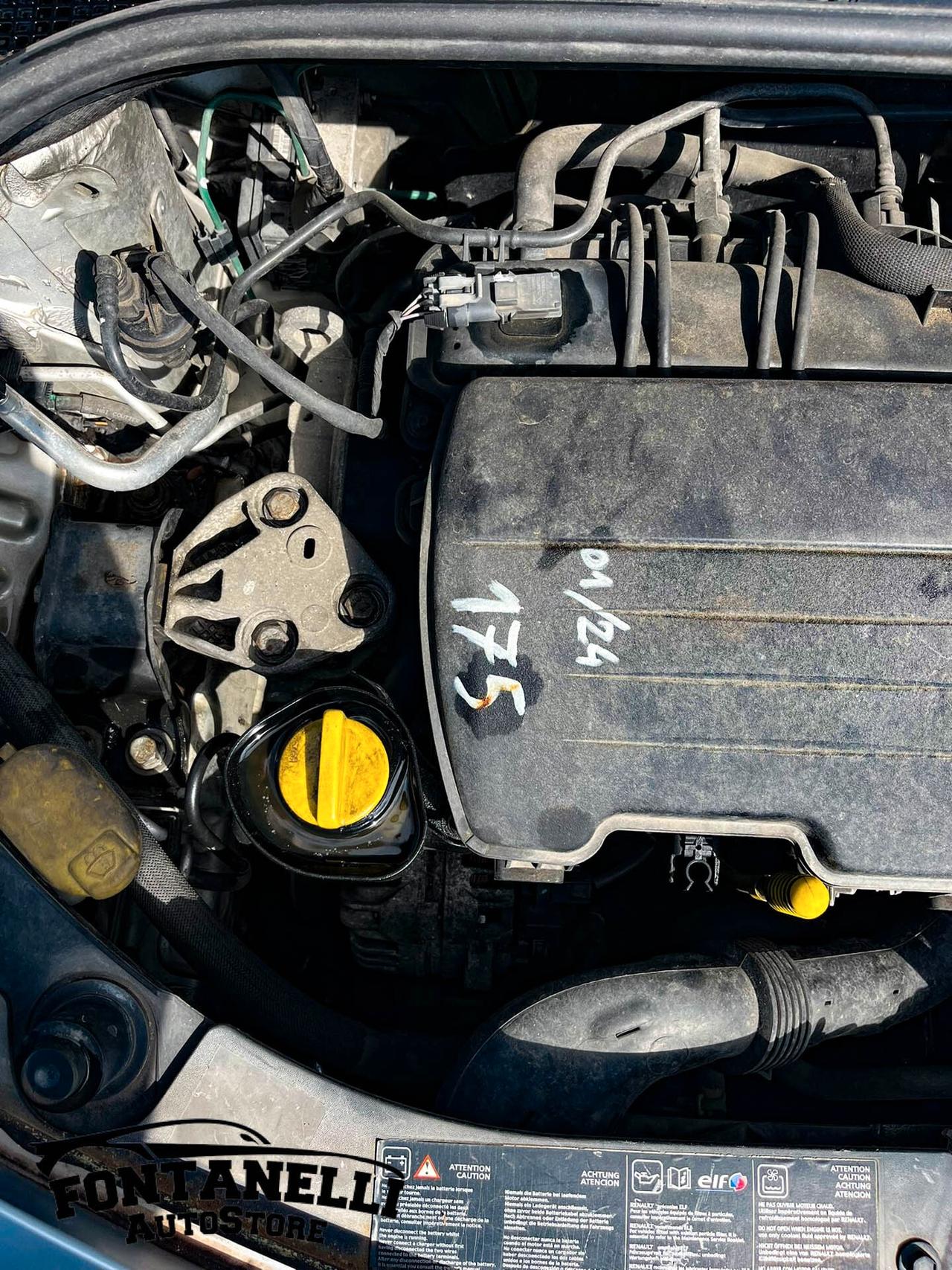 Renault Clio Storia 1.2 16V 5 porte Dynamique