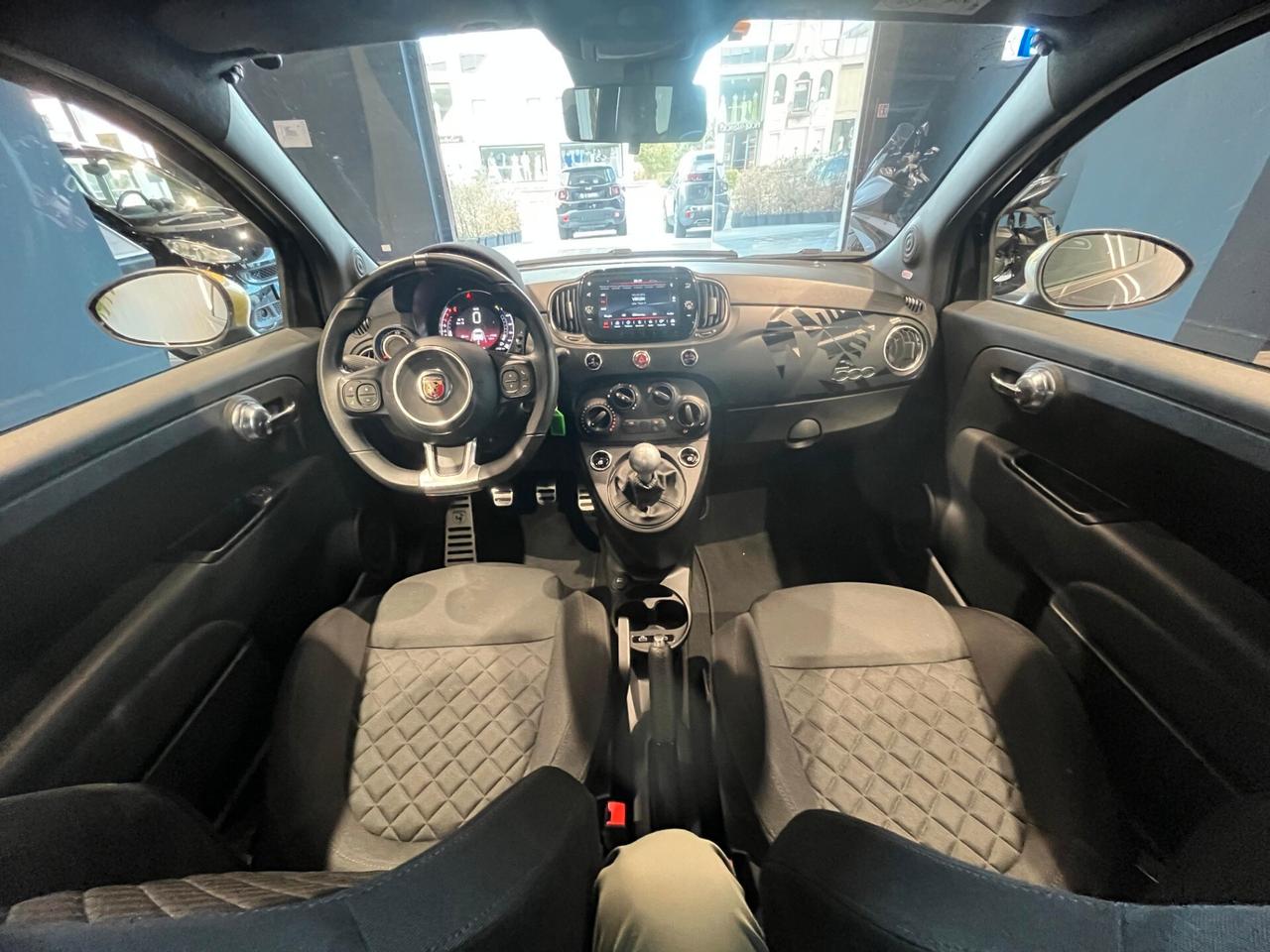 Abarth 595 1.4 Turbo T-Jet 165 CV