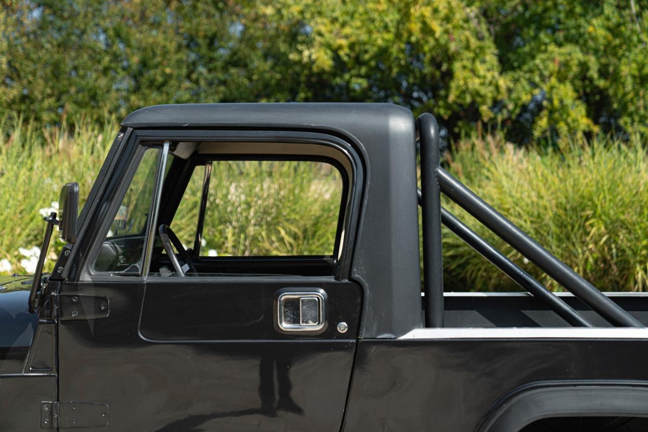 Jeep CJ-8 SCRAMBLER - RDS01618