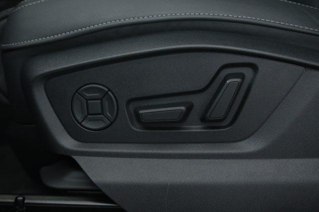 AUDI Q8 50 TDI 286 CV quattro S-line Black Edition