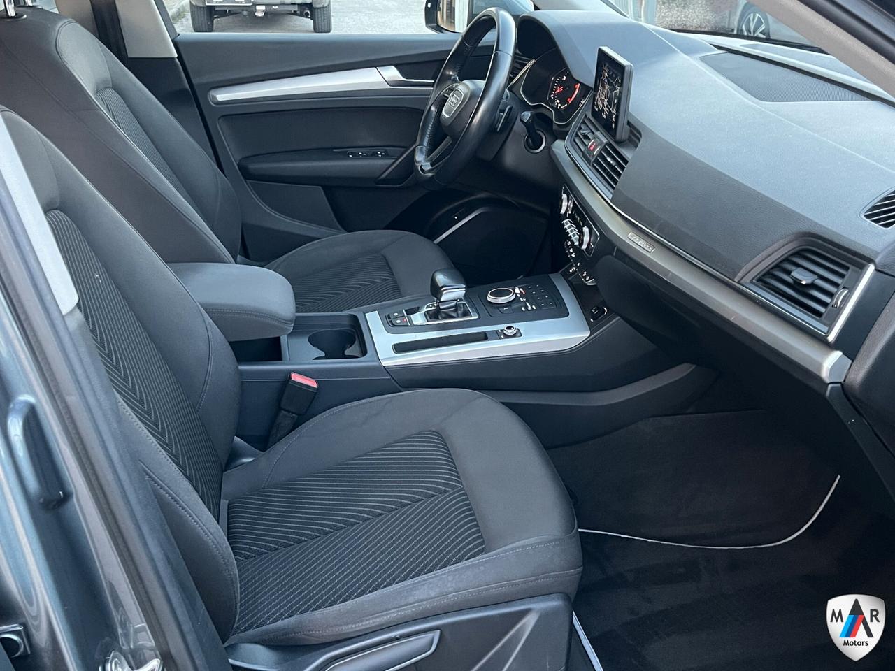 Audi Q5 40 TDI quattro S tronic Business Sport