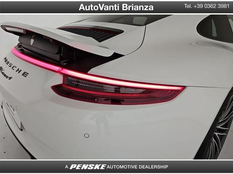 Porsche 911 911 Coupe 3.0 Carrera 4