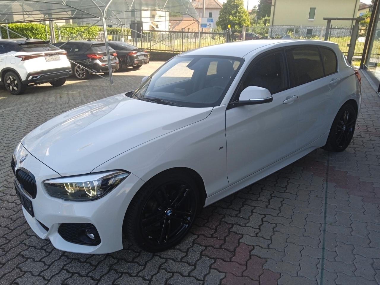 Bmw 118 M SPORT PACK SHADOW 18" VETRI SCURI PELLE TOTALE SENS PARK CRUISE CONTROL PRONTA CONSEGNA