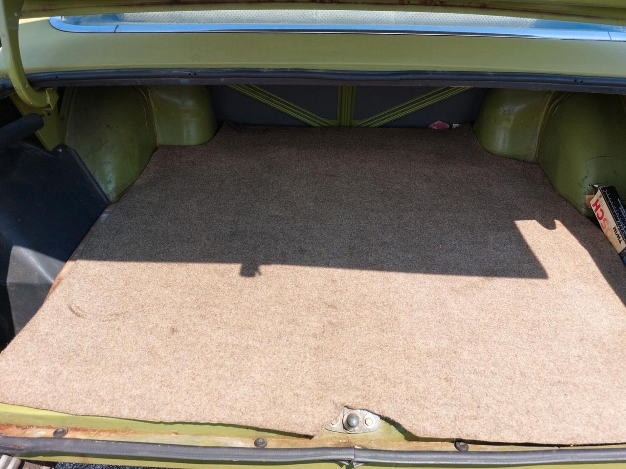 Fiat 124 Coupe 1800 del 1973 con aria-condizionata