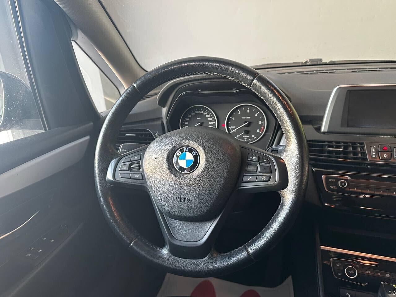 BMW 218d - Automatico