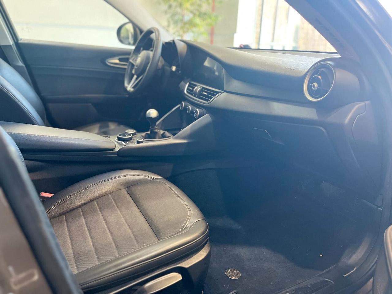 ALFA ROMEO GIULIA 2.2 Turbodiesel 180 CV 102340KM *UNICOPRO*