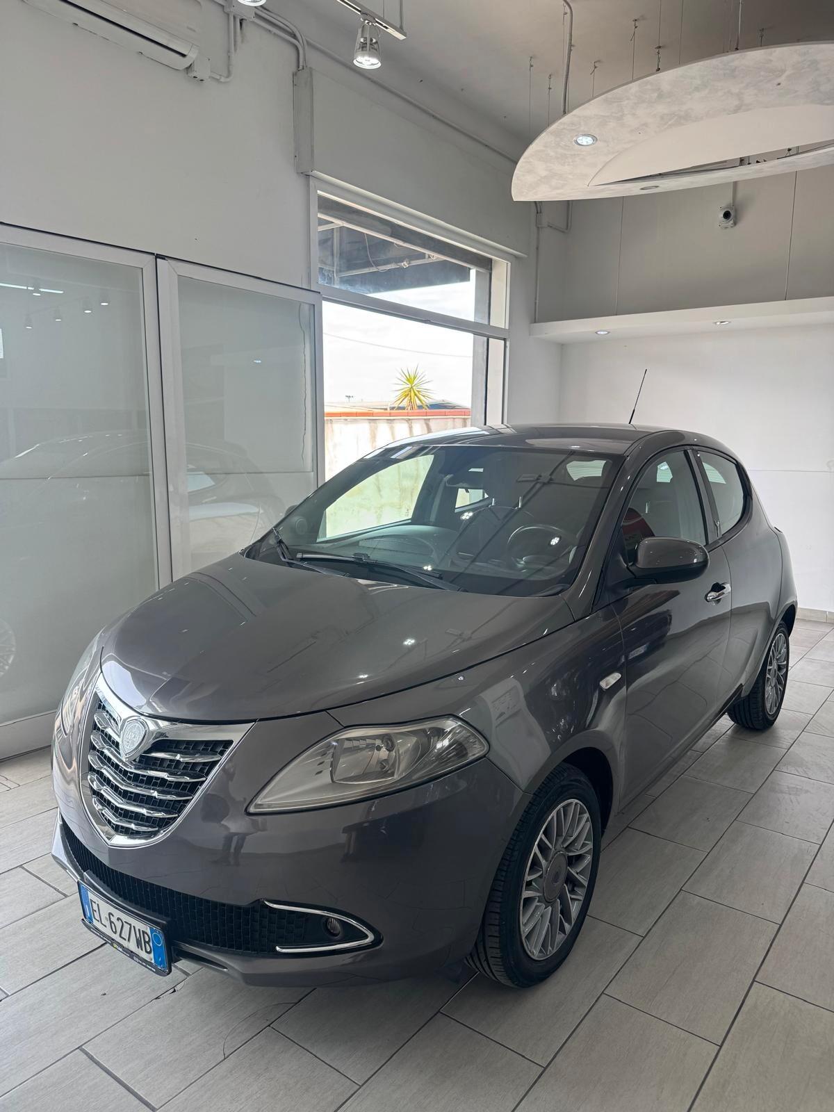 Lancia Ypsilon 1.2 69 CV 5 porte GPL Ecochic Gold