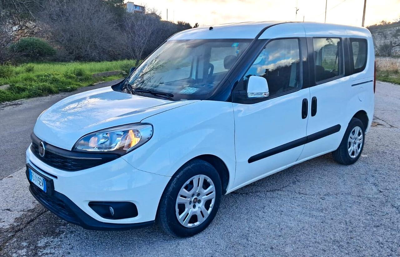 Fiat Doblò 1.3 MTJ Autocarro con gancio traino N1 5 posti