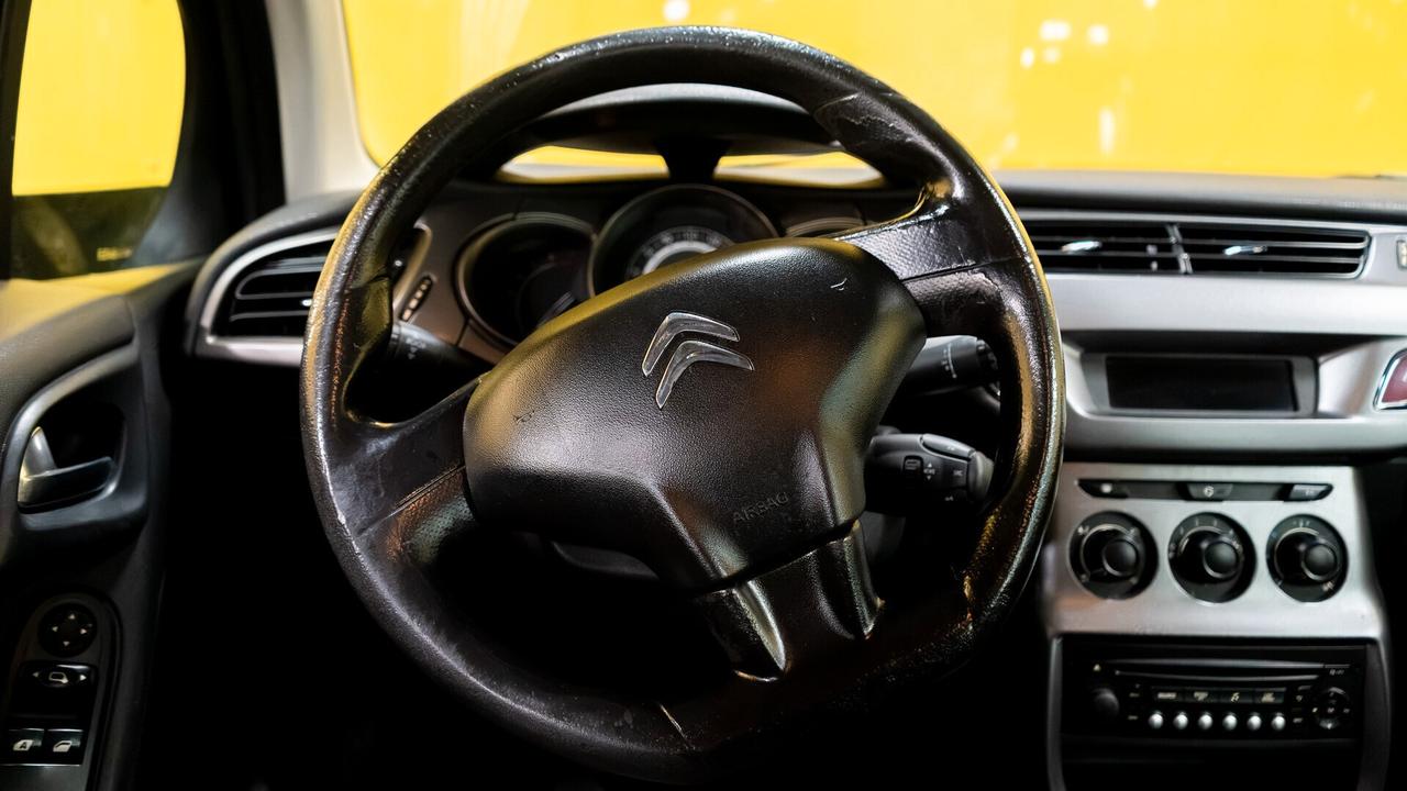 Citroen C3 1.2 VTi 82 Exclusive PERMUTA