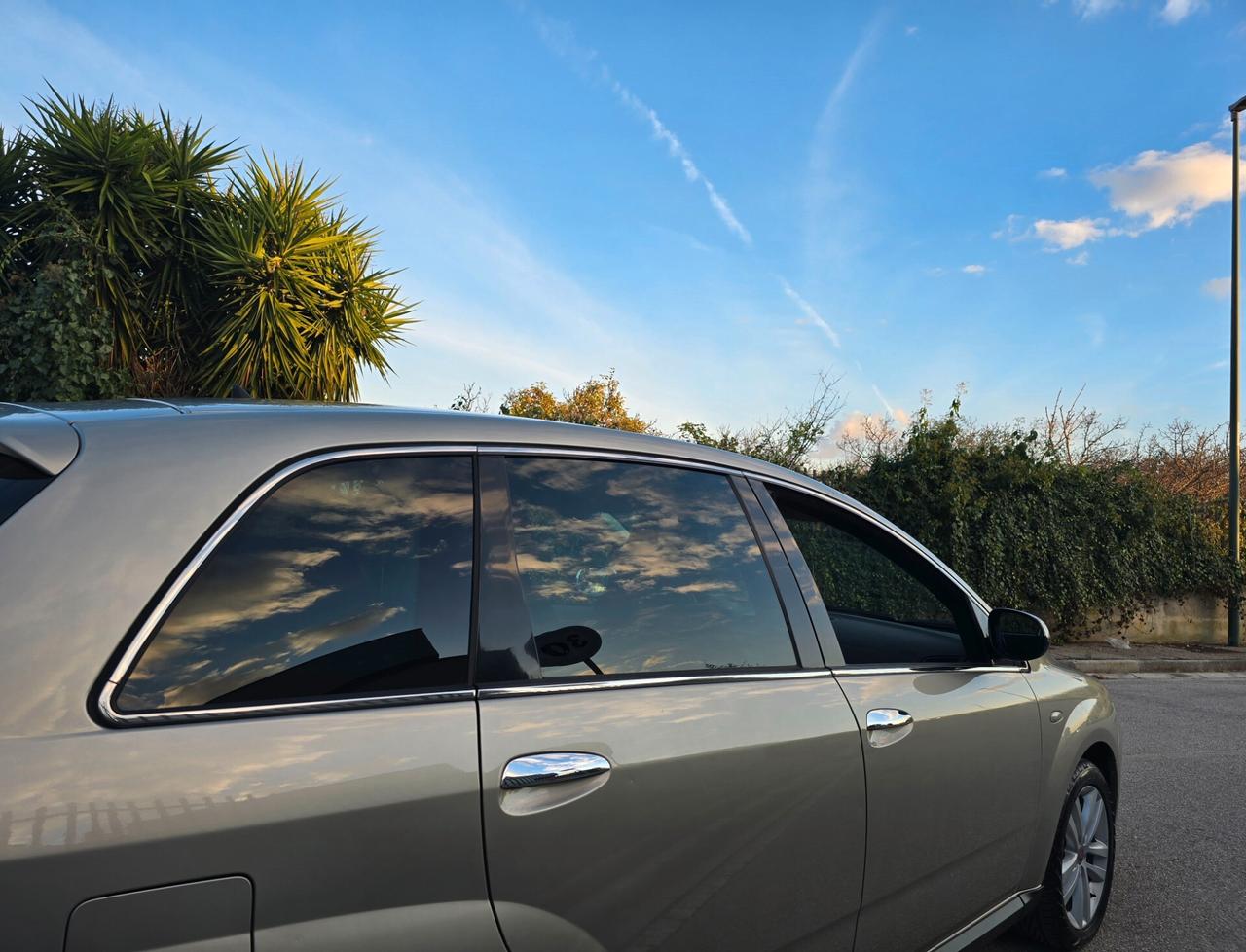 FIAT CROMA EMOTION RESTYLING M-JET DA VETRINA