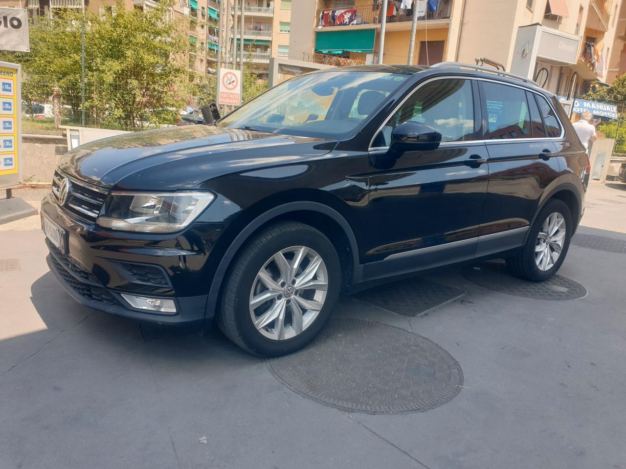 Volkswagen Tiguan 2.0 TDI SCR DSG 4MOTION Business BMT