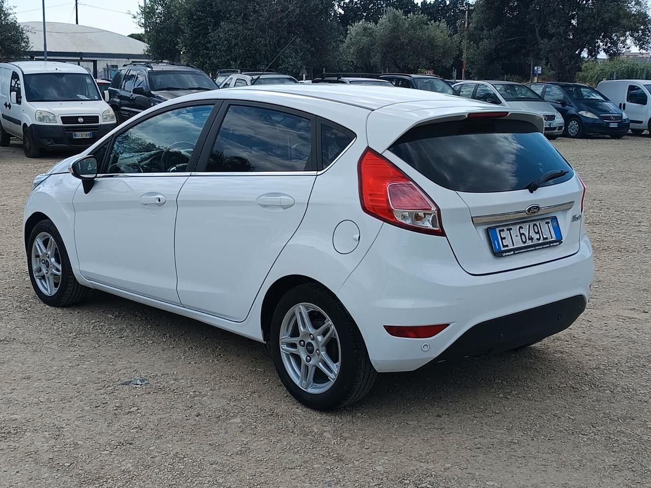 Ford Fiesta 2014 - 1.5 TDCi OK NEOP. LB AUTOMOBILI