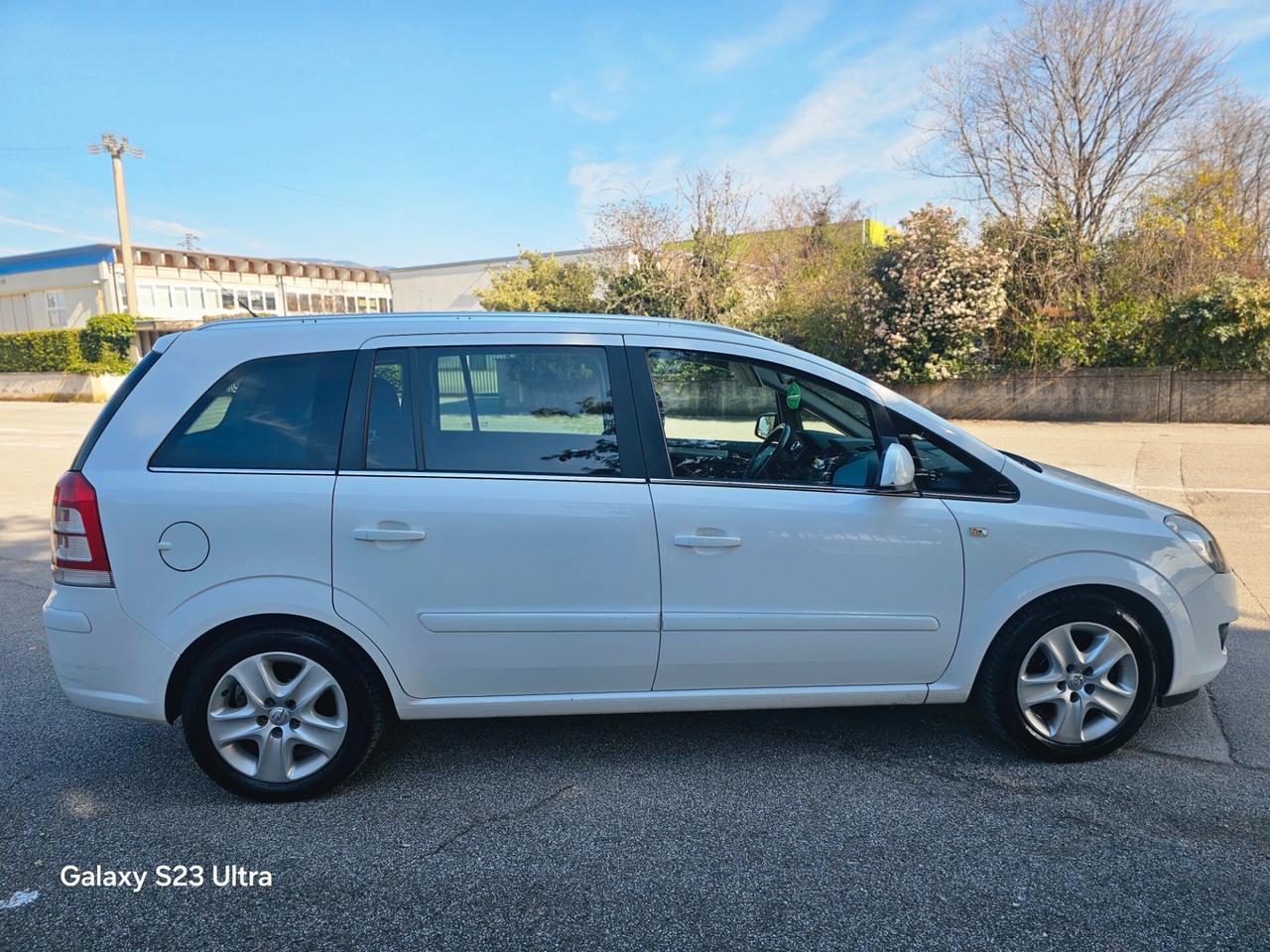 Opel Zafira 1.7 DIESEL CINGHIA FATTA A 245000 ANNO 2012