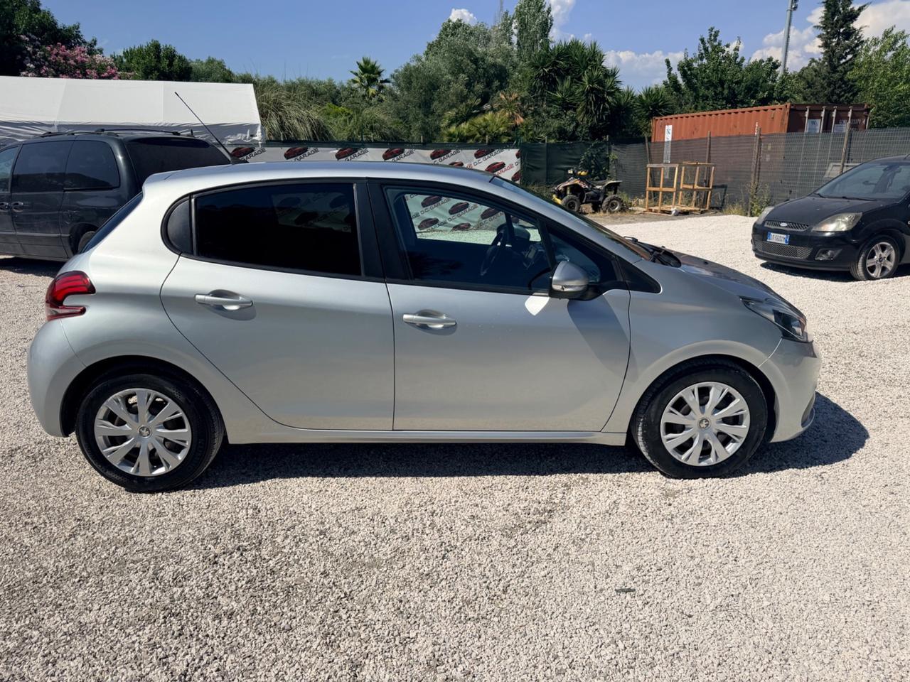 Peugeot 208 BlueHDi 100 S&S 5 porte Allure