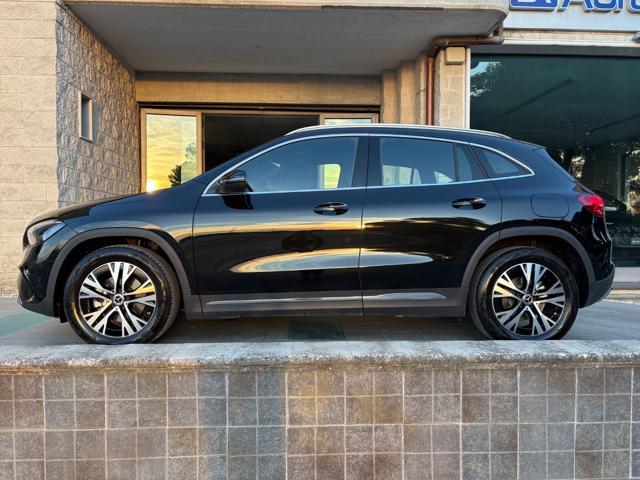 MERCEDES-BENZ GLA 200 d Automatic Business Extra