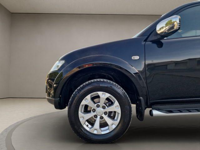 MITSUBISHI L200 2.5 DI-D/178CV DC Intense Plus