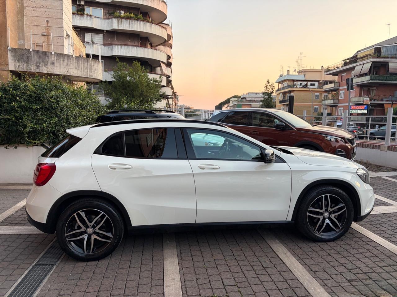Mercedes-benz GLA 200d Sport - VENDUTA IL 27.7.2026 !!
