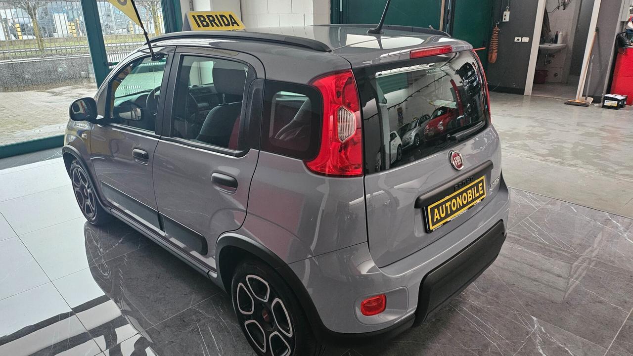 Fiat Panda 1.0 IBRIDA city life