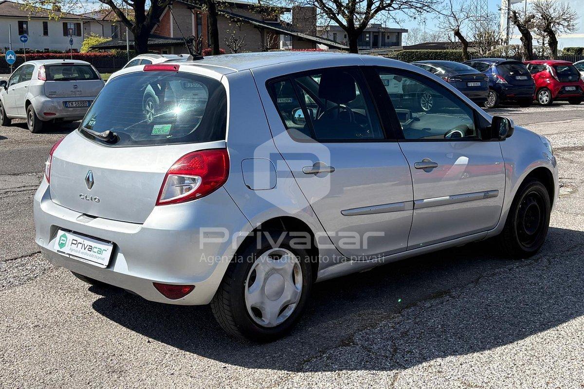RENAULT Clio 1.2 16V 3 porte Dynamique