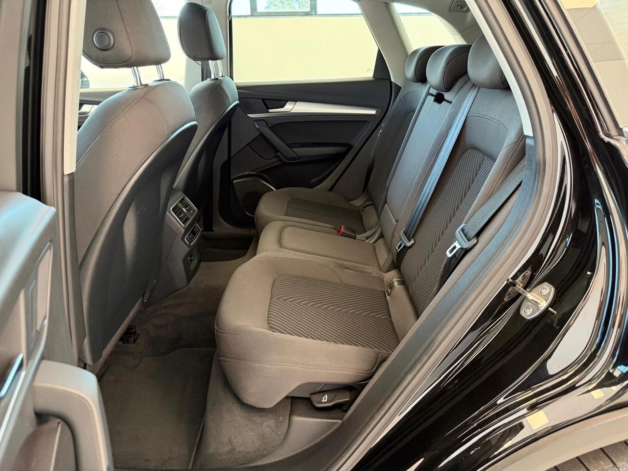 Audi Q5 2.0 TDI quattro S tronic Business