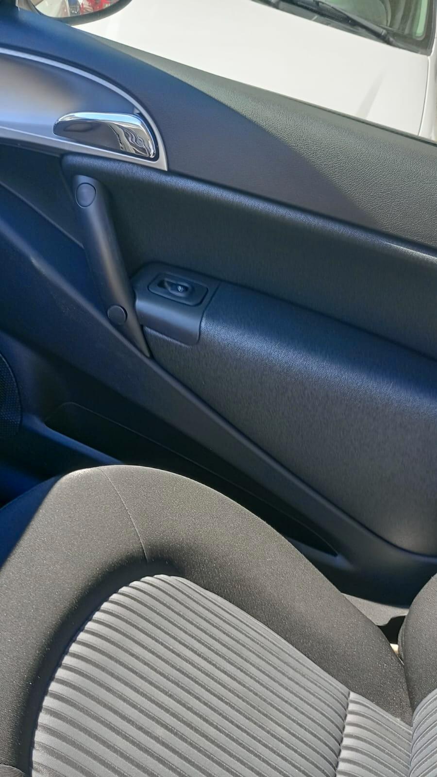 Lancia Ypsilon 1.2 Oro