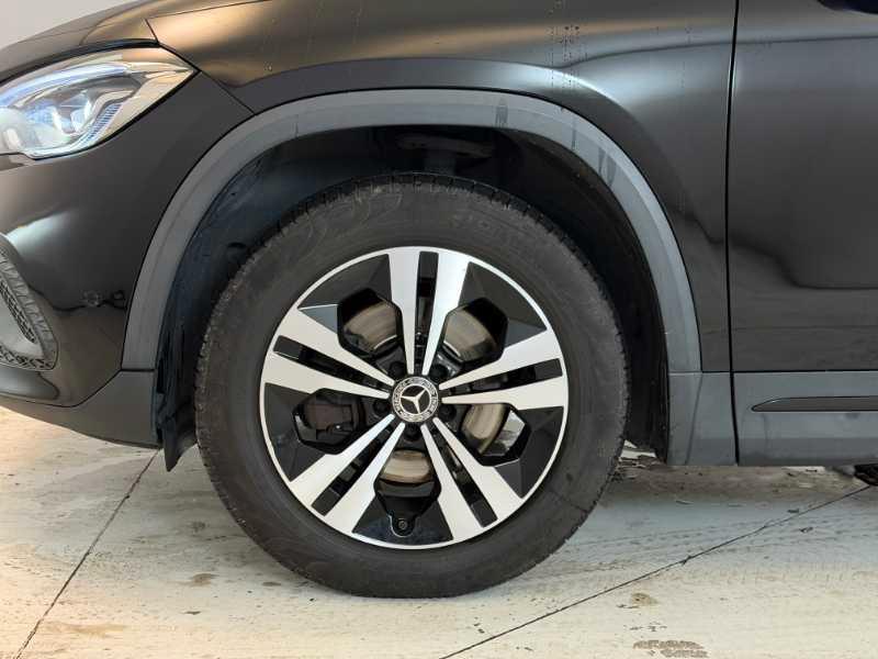 Mercedes-Benz GLA - H247 - GLA 180 d Business auto