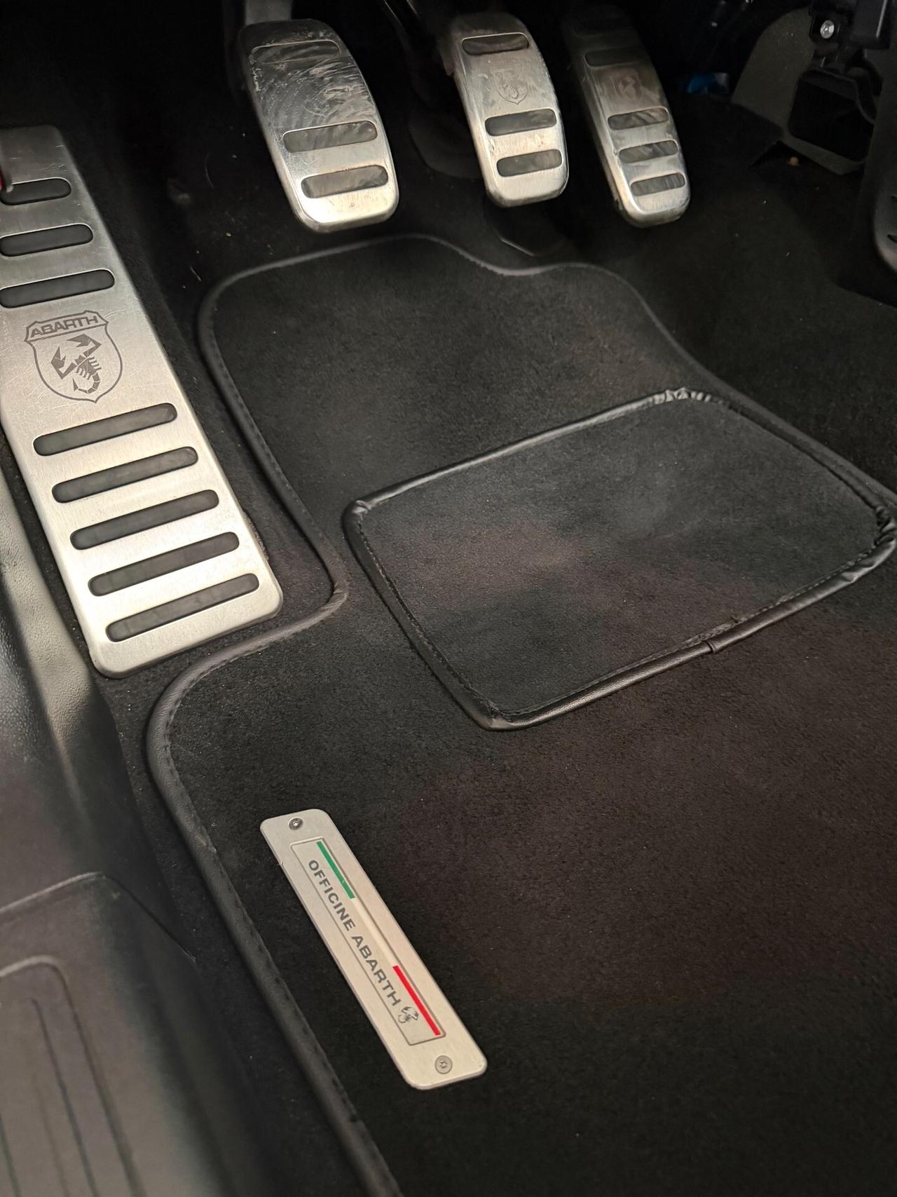 Abarth 595 C 1.4 Turbo T-Jet 180 CV Competizione