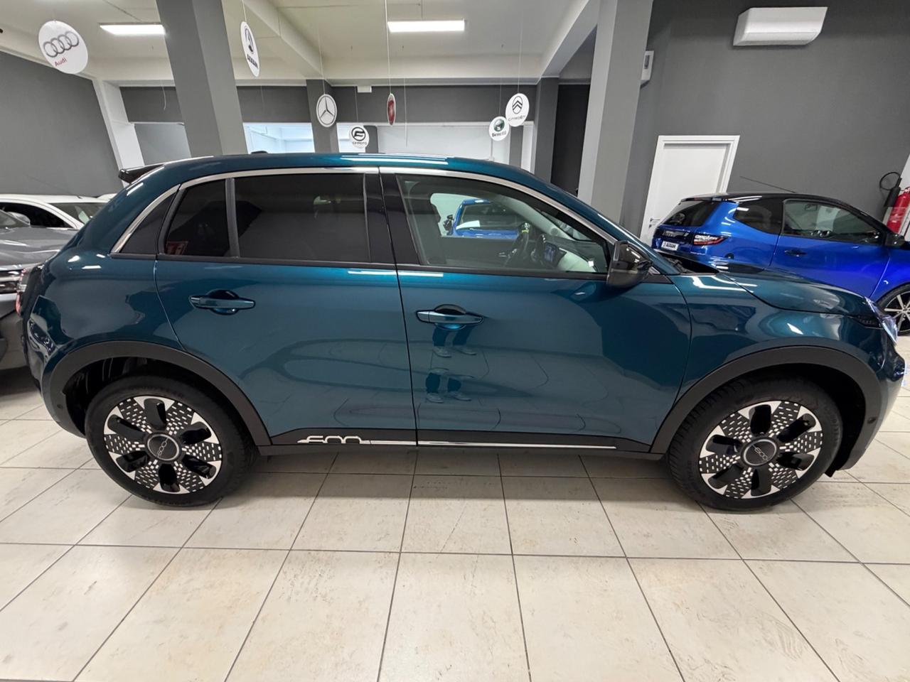 Fiat 600 Hybrid 100 CV DCT MHEV La Prima 230 al mese