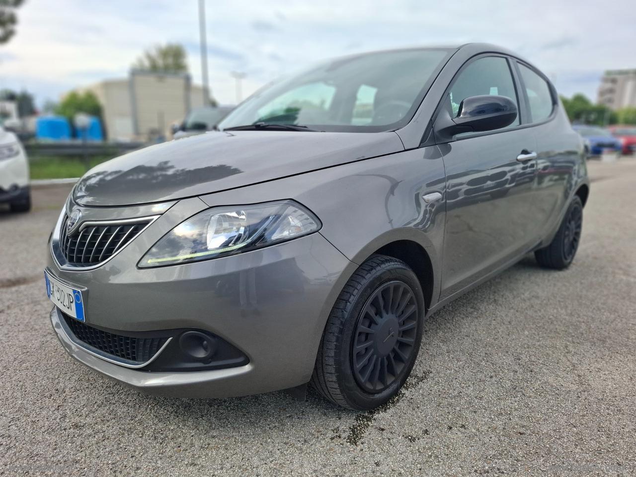 LANCIA Ypsilon 1.0 FireFly 5p.S&S Hybrid Silver
