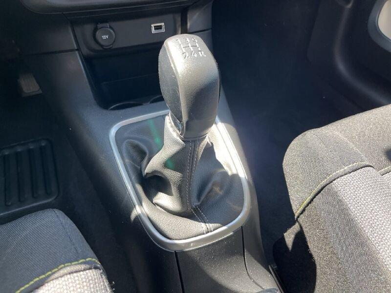 Citroën C3 III 2017 1.2 puretech Shine s&s 83cv my20