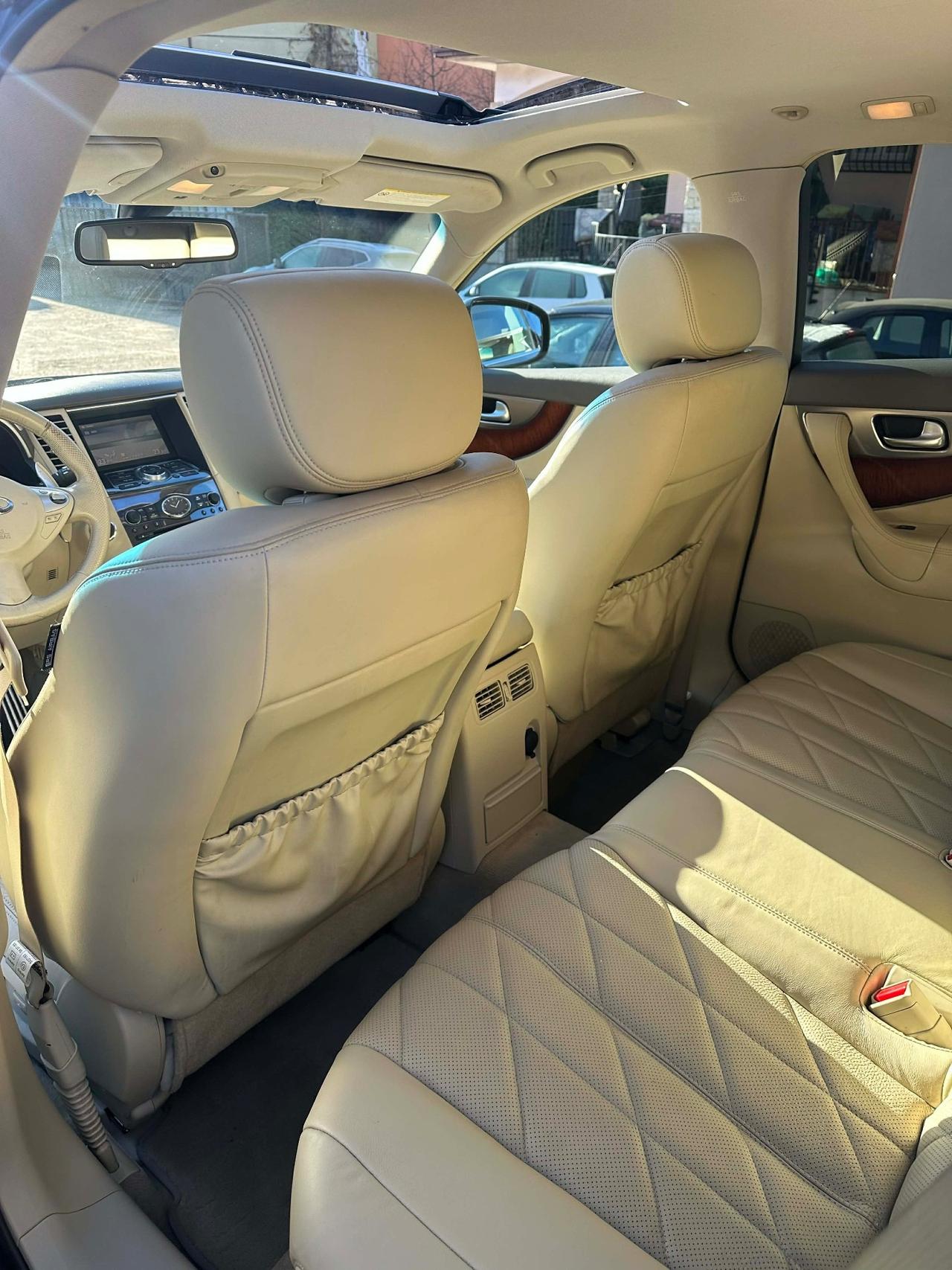 Infiniti FX30d S PREMIUM KMCERT UNICOPR GARANZ