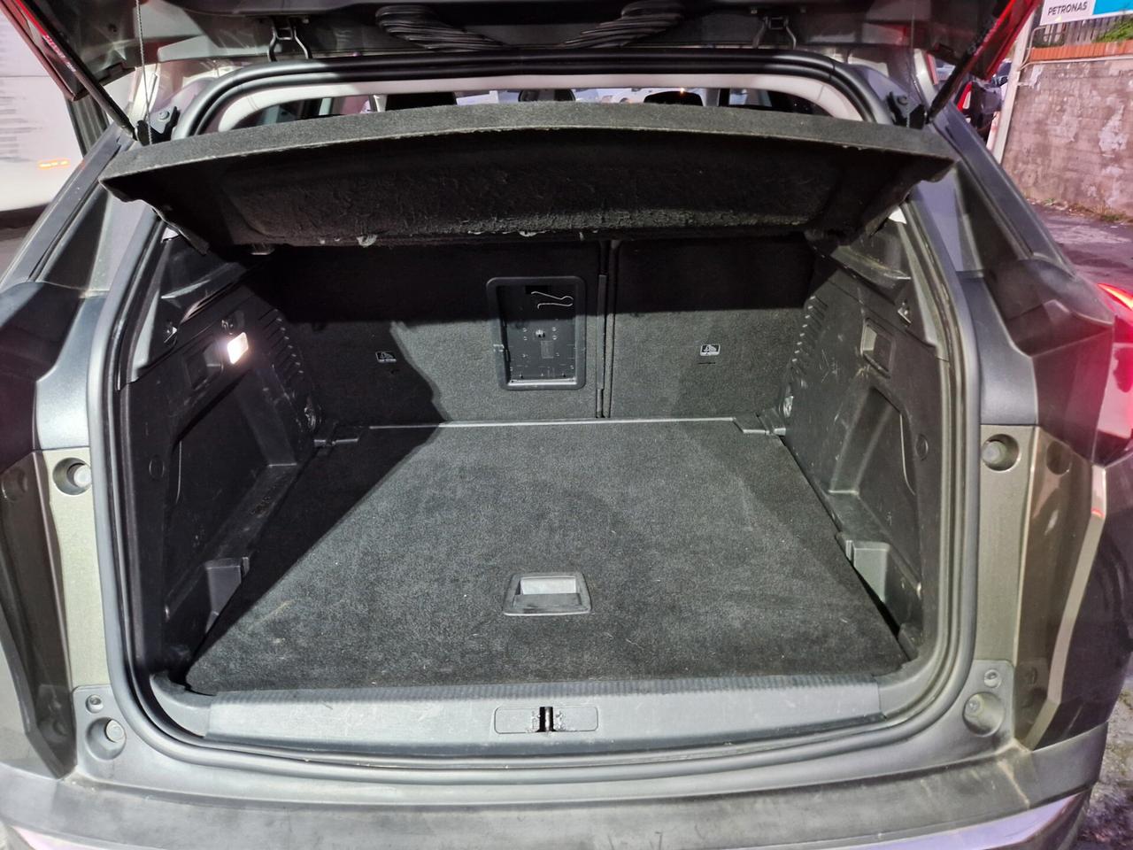 Peugeot 3008 BlueHDi 120 S&S Allure