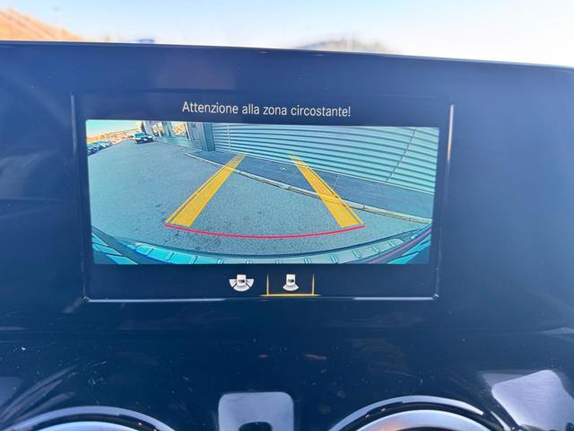 MERCEDES-BENZ GLA 180 d Automatic Premium Plus pacchetto AMG full LED