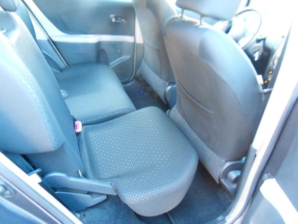 Toyota Yaris 1.3 5 porte