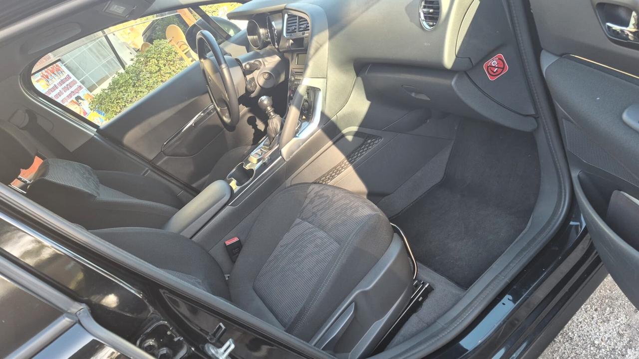 Peugeot 3008 1.6 HDi 110CV Business