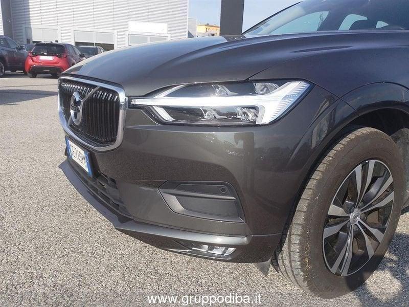 Volvo XC60 II 2018 Diesel 2.0 b4 Momentum Pro awd auto