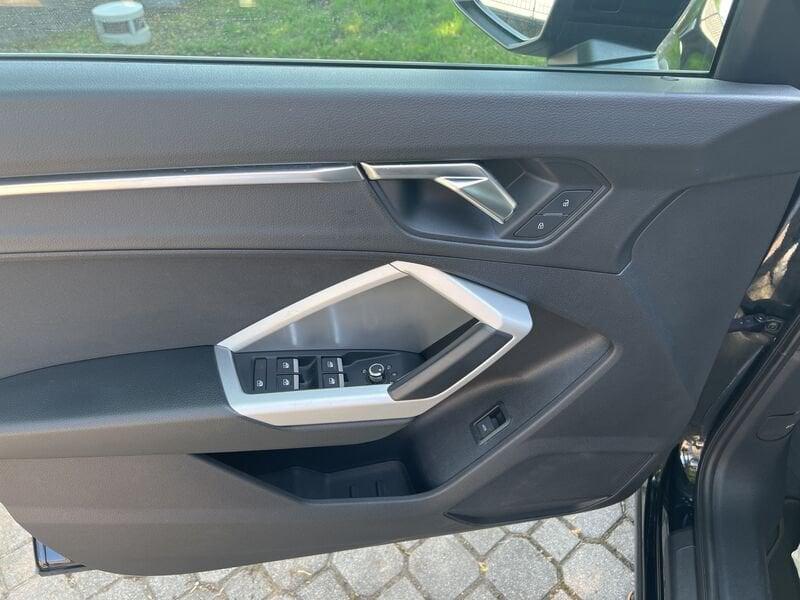 Audi Q3 35 TDI S tronic