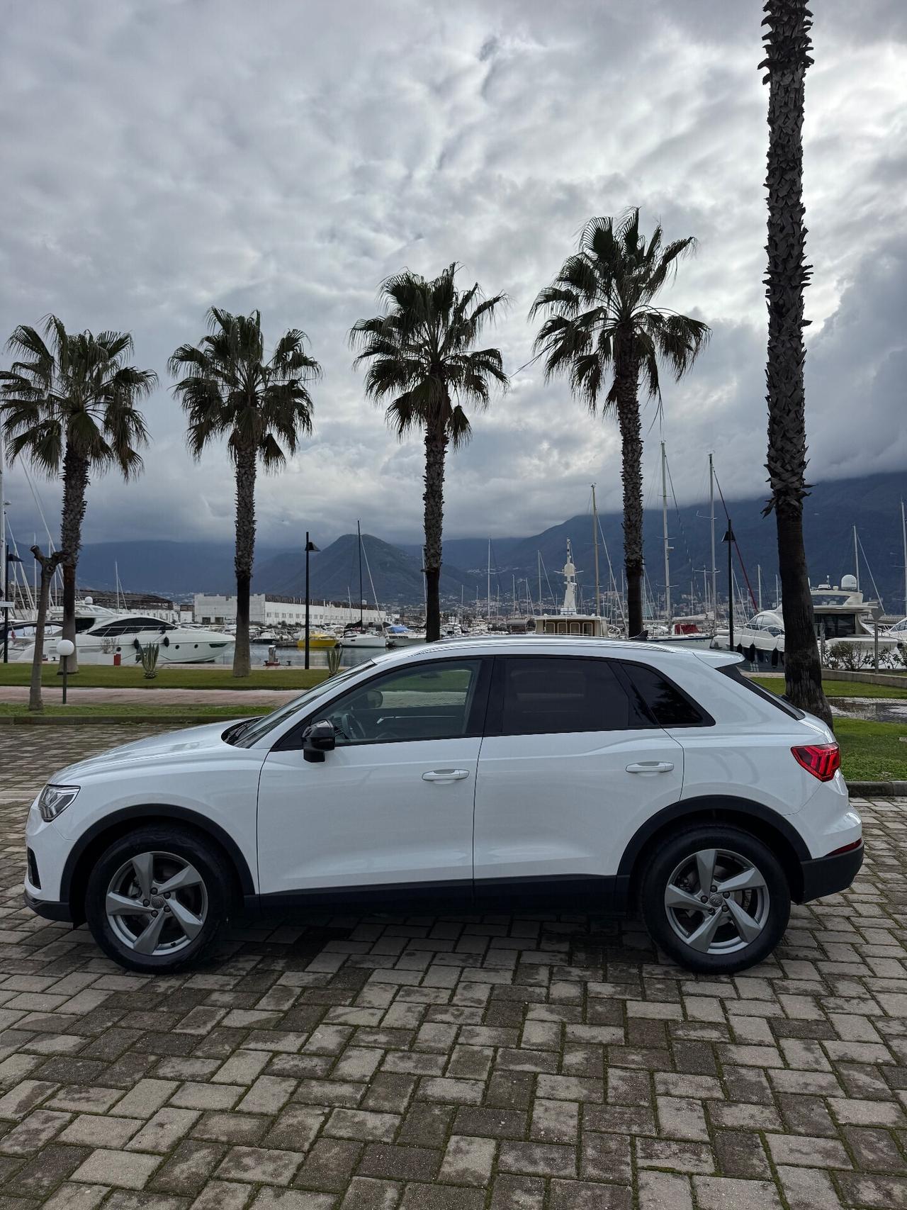 Audi Q3 45 TFSI e S tronic