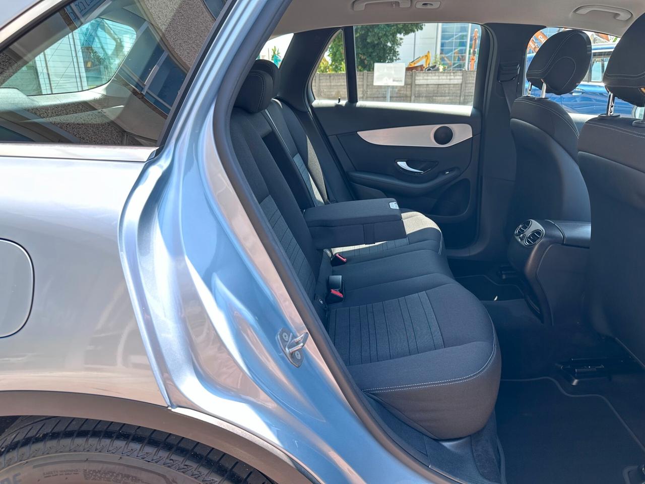 MERCEDES GLC 220d 4MATIC AUTOMATICA! EURO6b! NAVI!