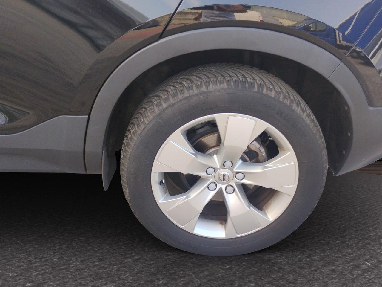 Volvo XC40 2.0 d3 Momentum auto .PREZZO REALE