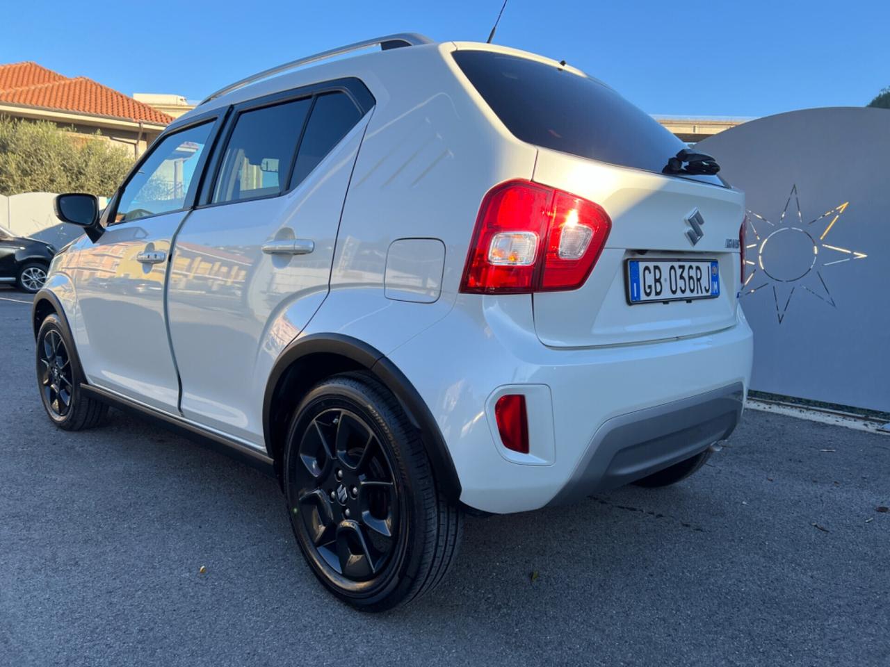 Suzuki Ignis 1.2 Hybrid Top solo 3.500 km