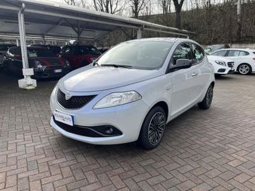 LANCIA Ypsilon 1.0 hybrid Gold s&s 70cv